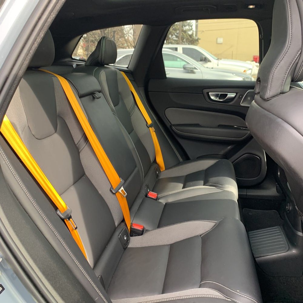 2022 Volvo XC60 - Image 25