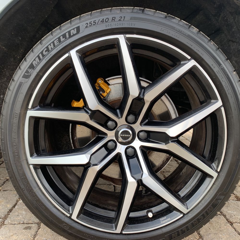 2022 Volvo XC60 - Image 32