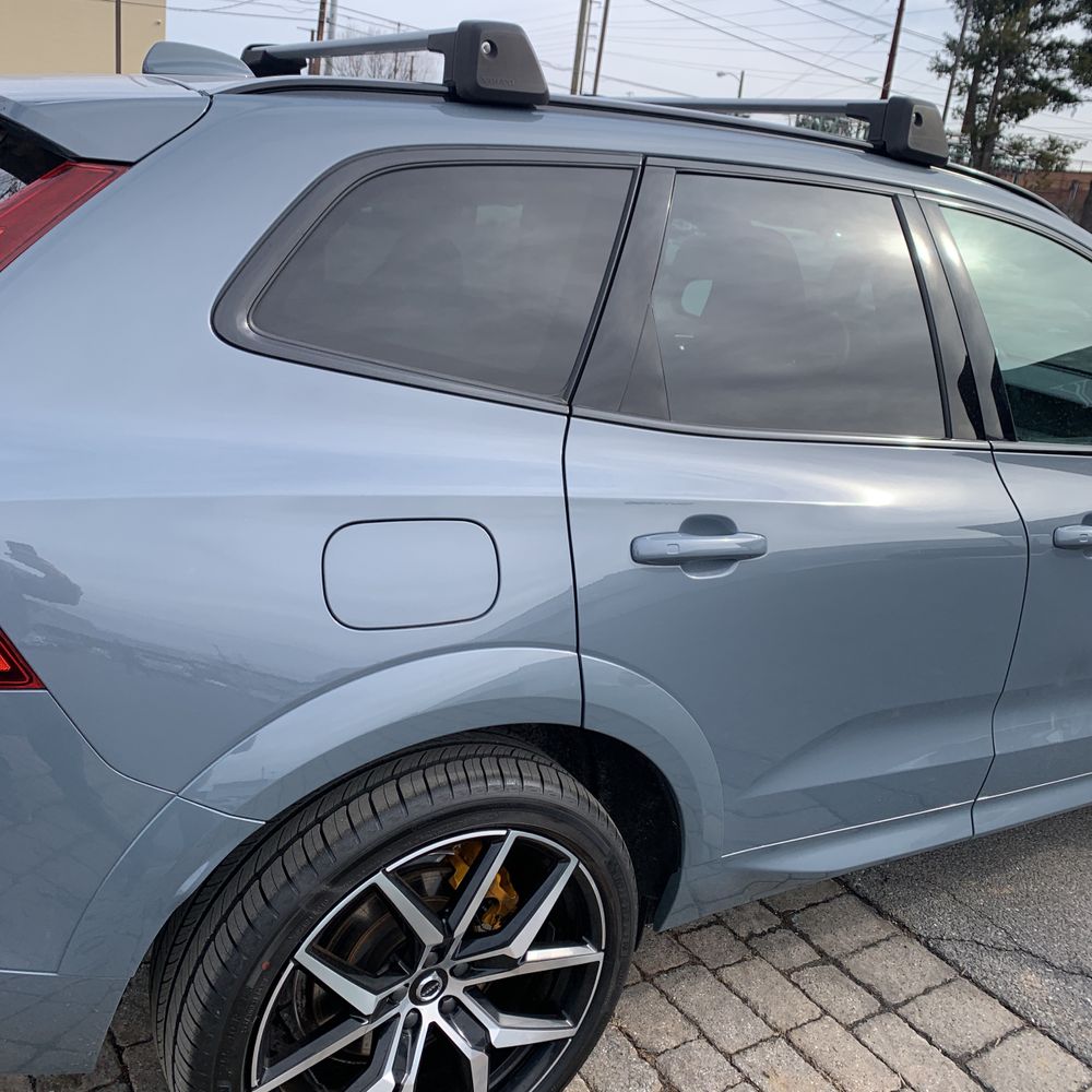 2022 Volvo XC60 - Image 40