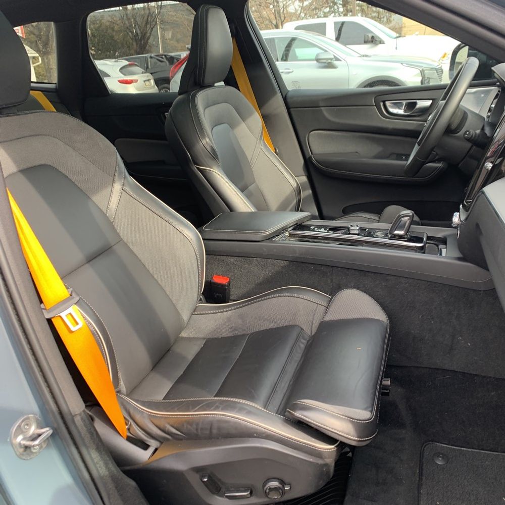 2022 Volvo XC60 - Image 46
