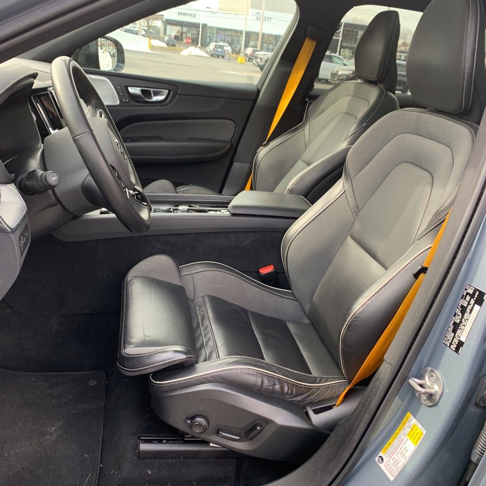 2022 Volvo XC60 - Image 50