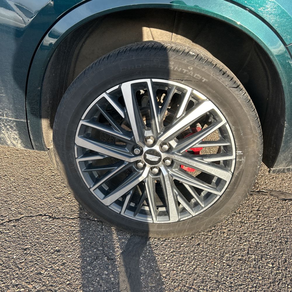 2025 Cadillac XT6 - Image 12