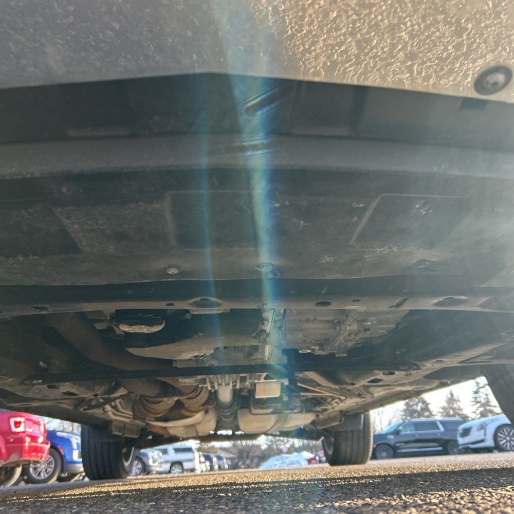 2025 Cadillac XT6 - Image 25