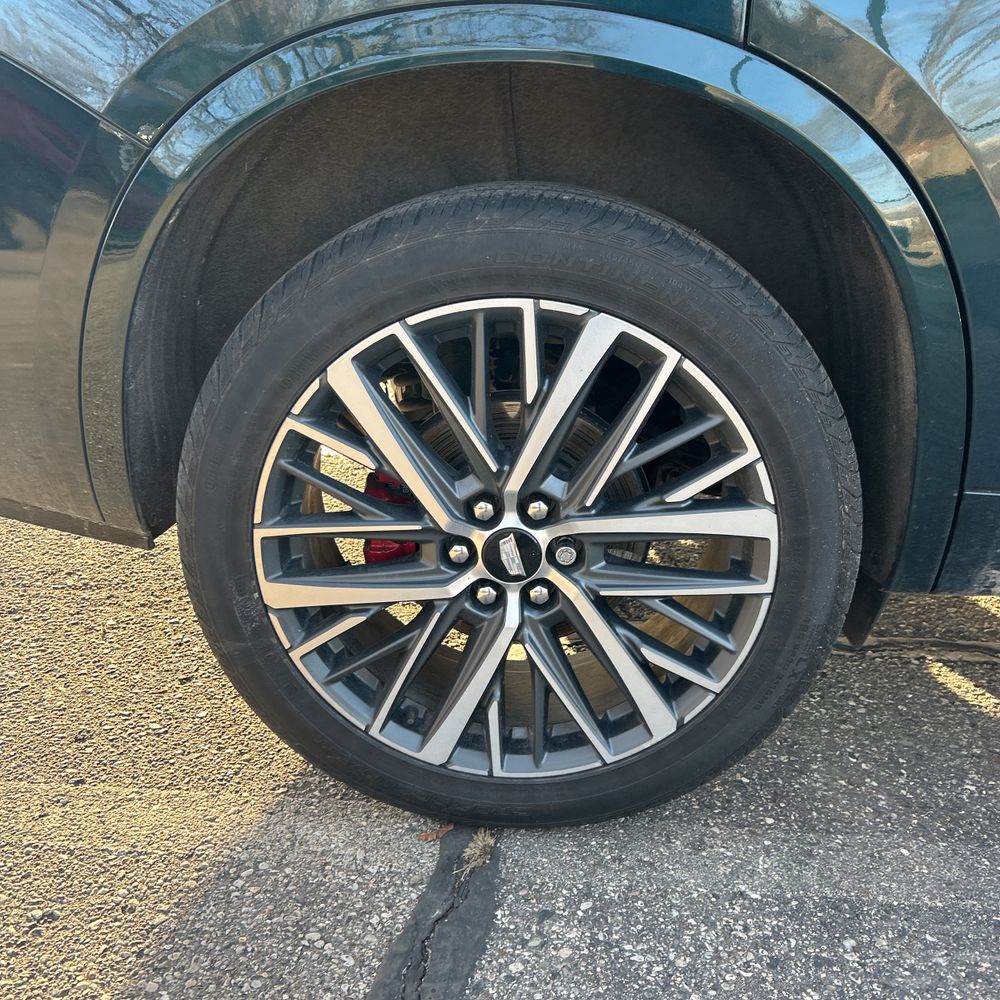 2025 Cadillac XT6 - Image 42