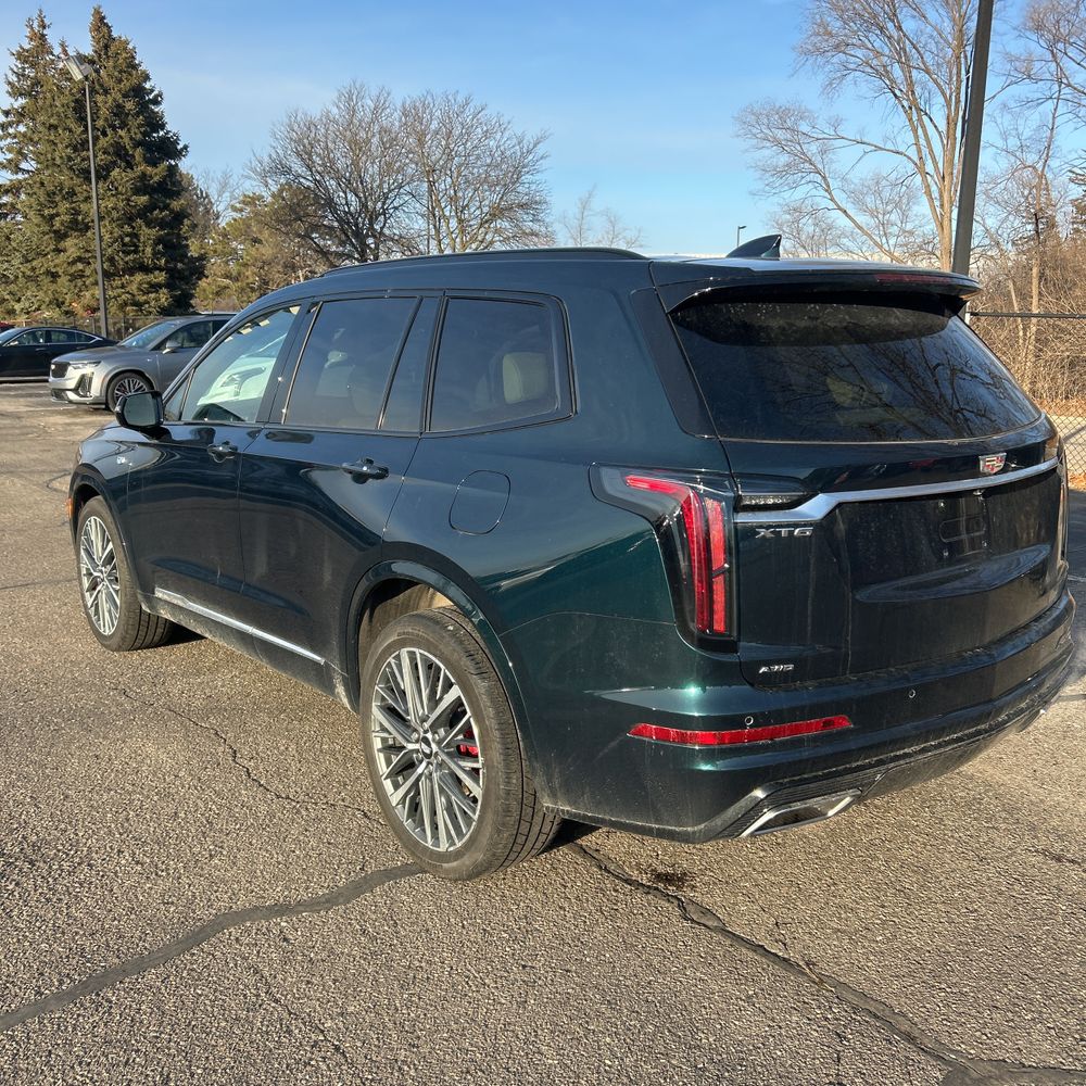 2025 Cadillac XT6 - Image 46