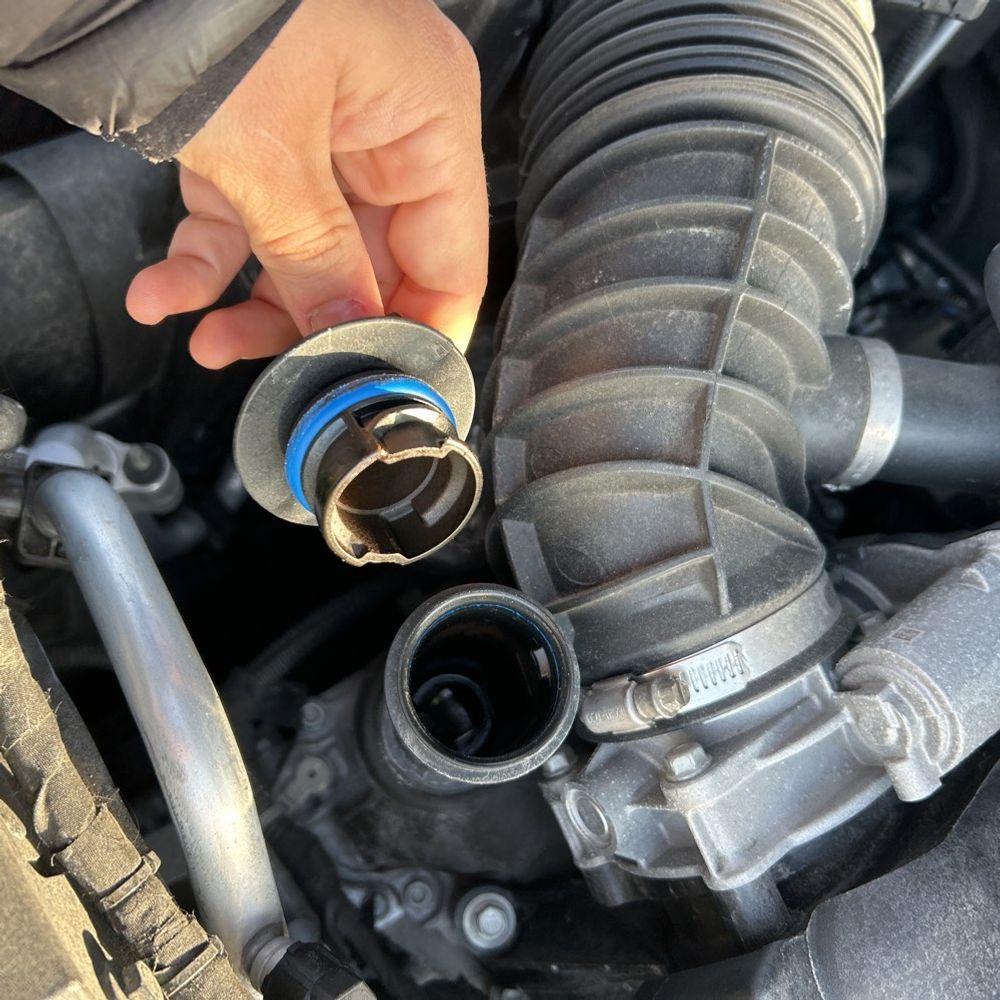 2025 Cadillac XT6 - Image 52