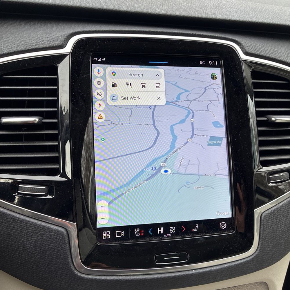 2023 Volvo XC90 - Image 12