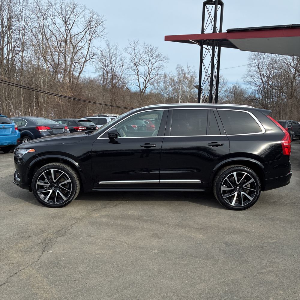 2023 Volvo XC90 - Image 21