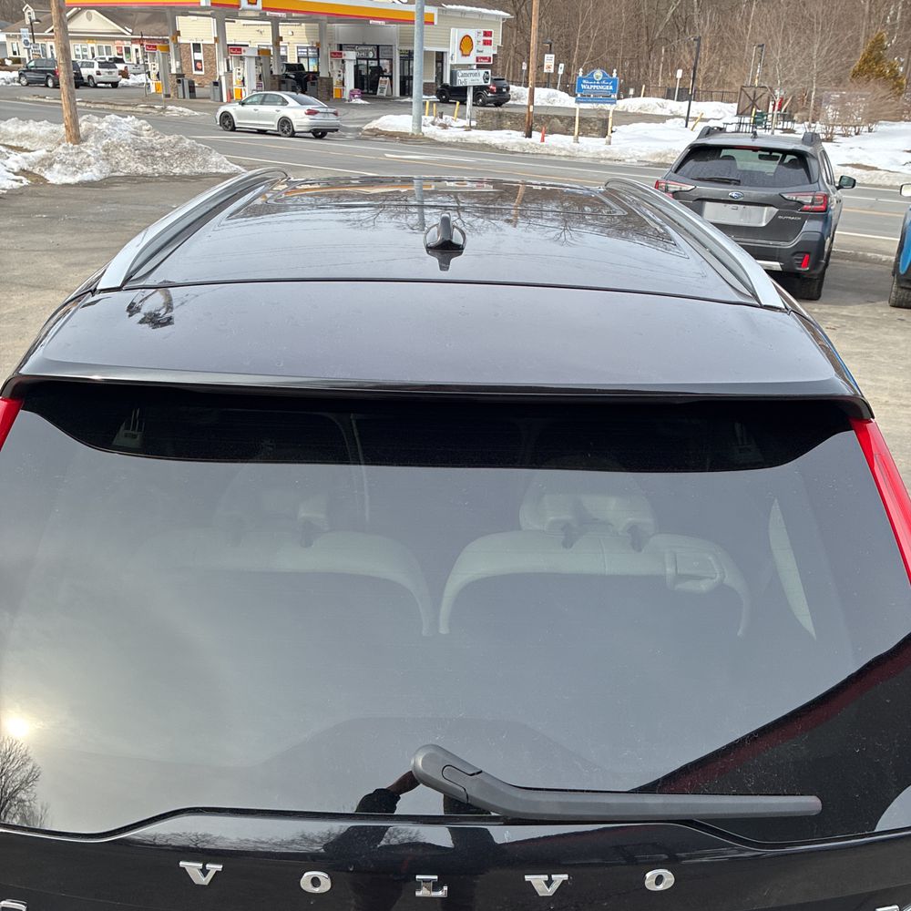 2023 Volvo XC90 - Image 25