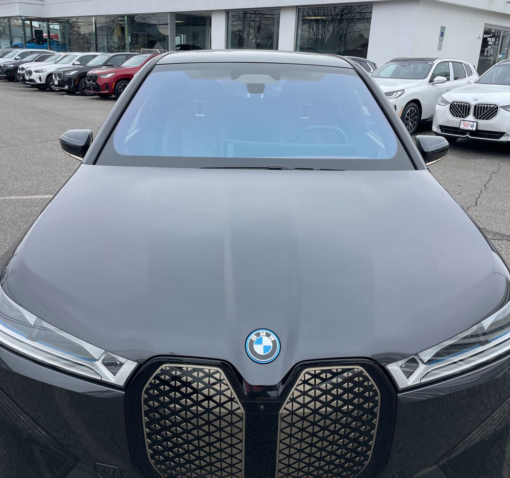 2023 BMW iX M60 - Image 6