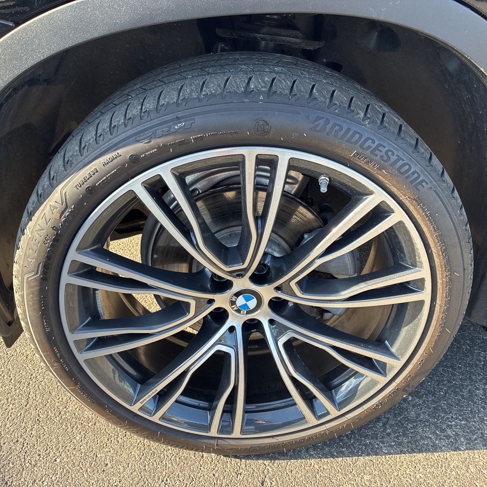 2025 BMW X4 - Image 13