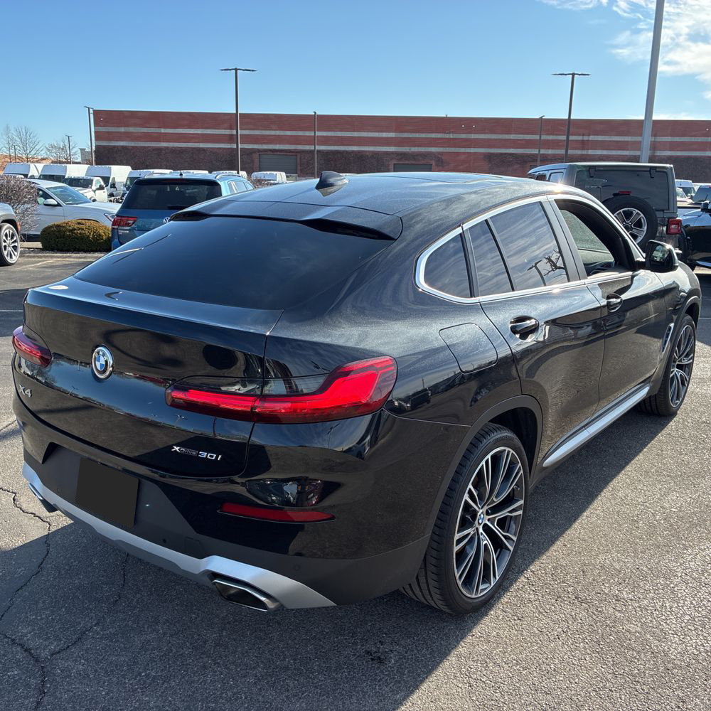 2025 BMW X4 - Image 22