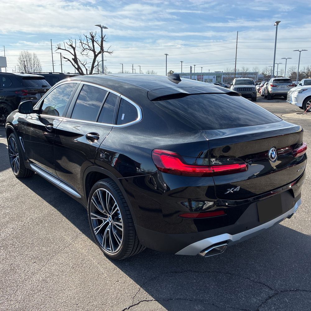 2025 BMW X4 - Image 27