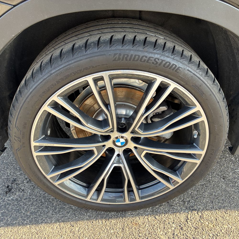 2025 BMW X4 - Image 29