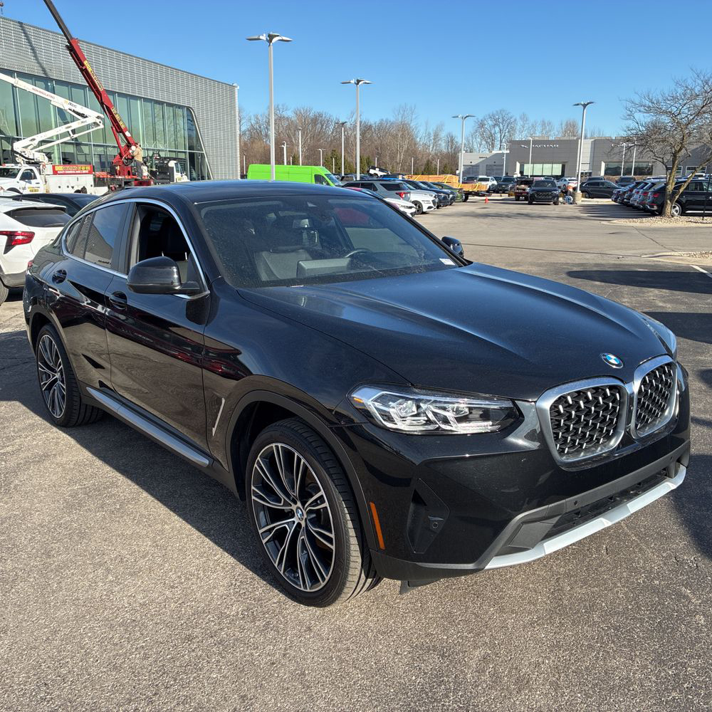 2025 BMW X4 - Image 36