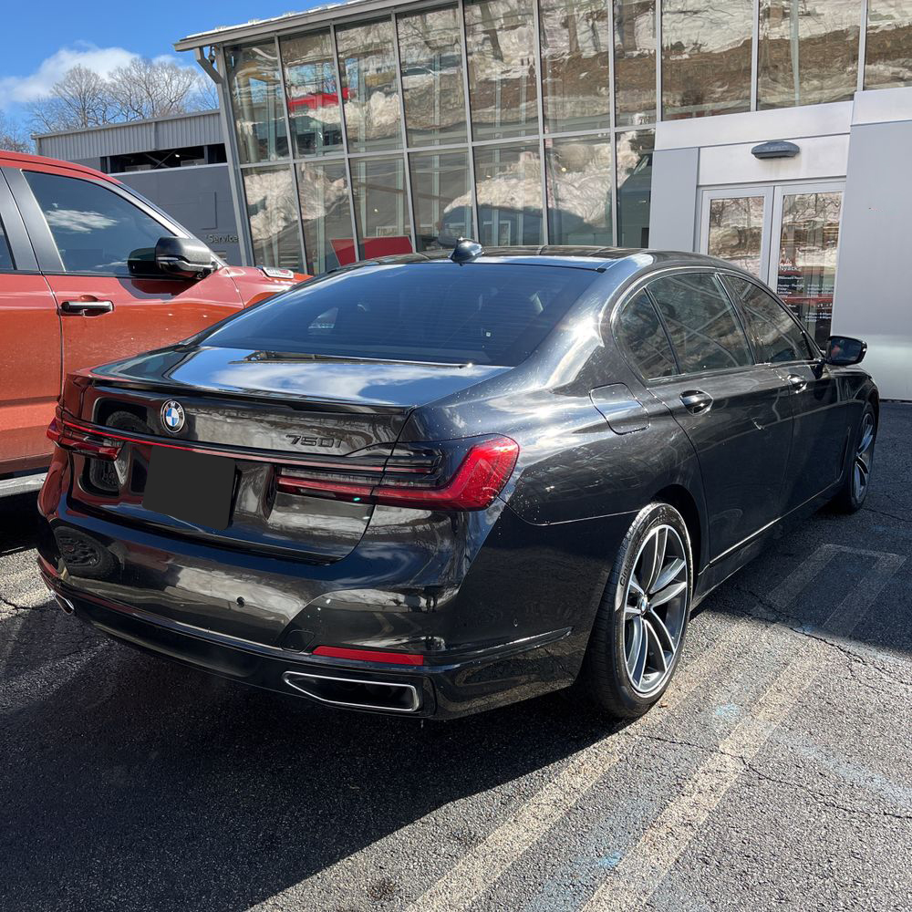 2021 BMW 7 Series - Image 6