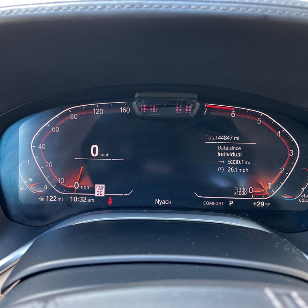 2021 BMW 7 Series - Image 12