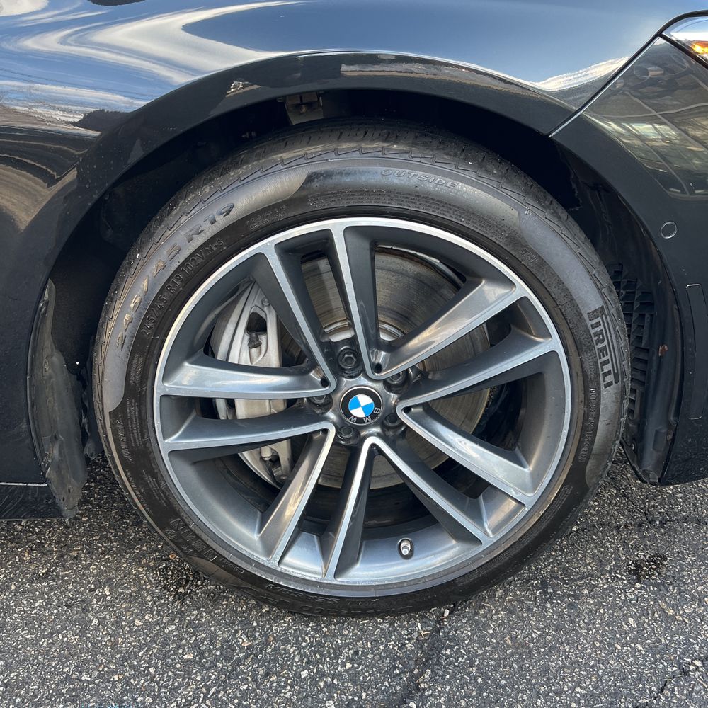 2021 BMW 7 Series - Image 19