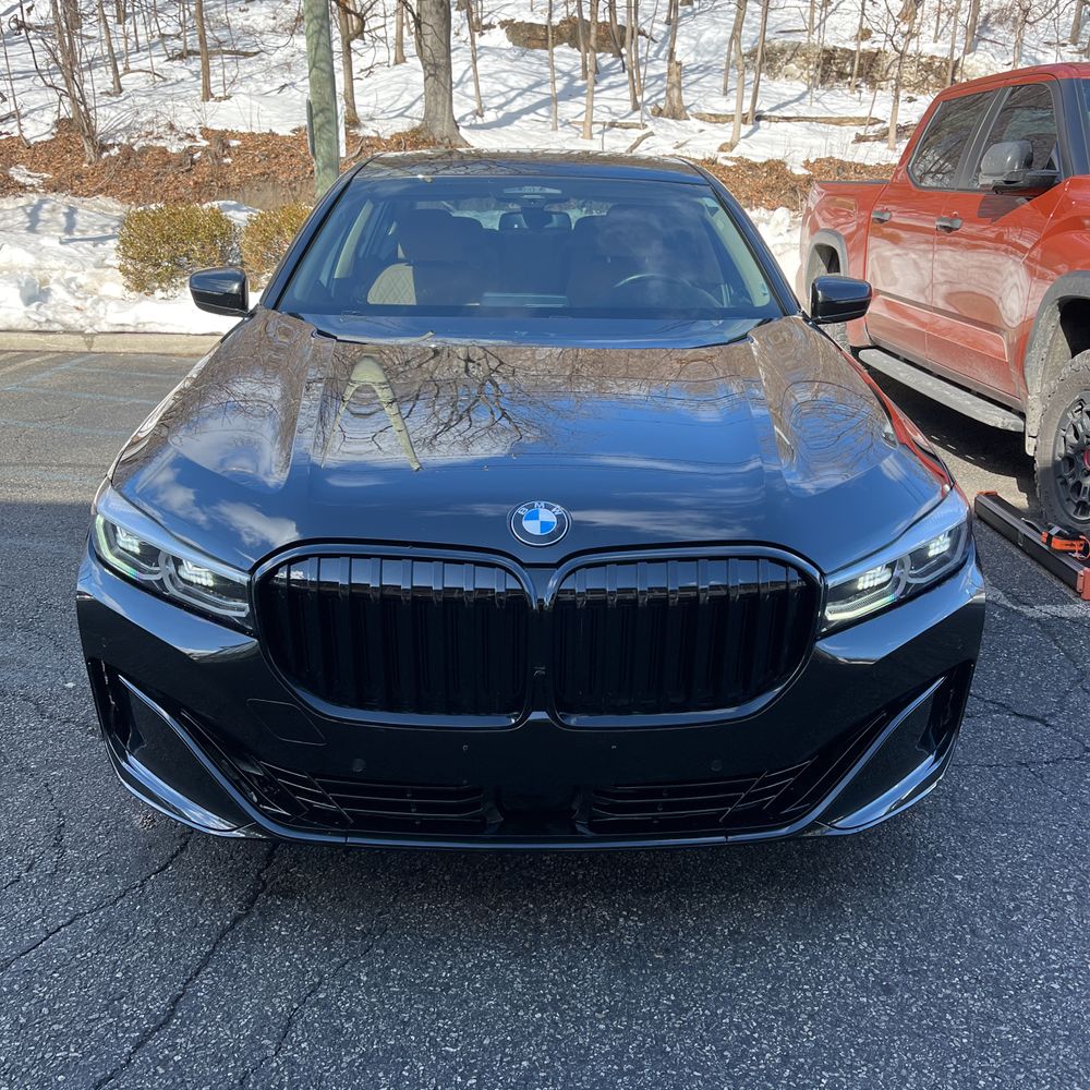 2021 BMW 7 Series - Image 21