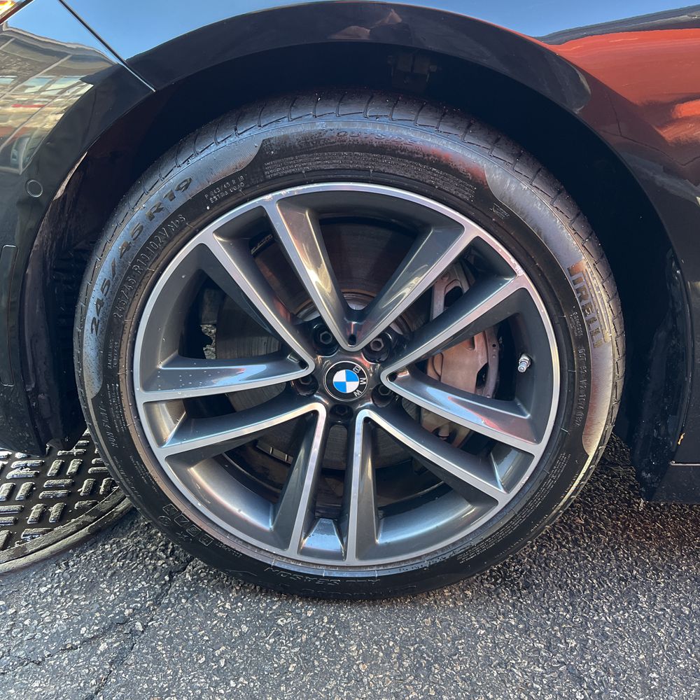 2021 BMW 7 Series - Image 22