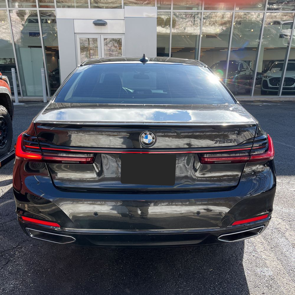 2021 BMW 7 Series - Image 26