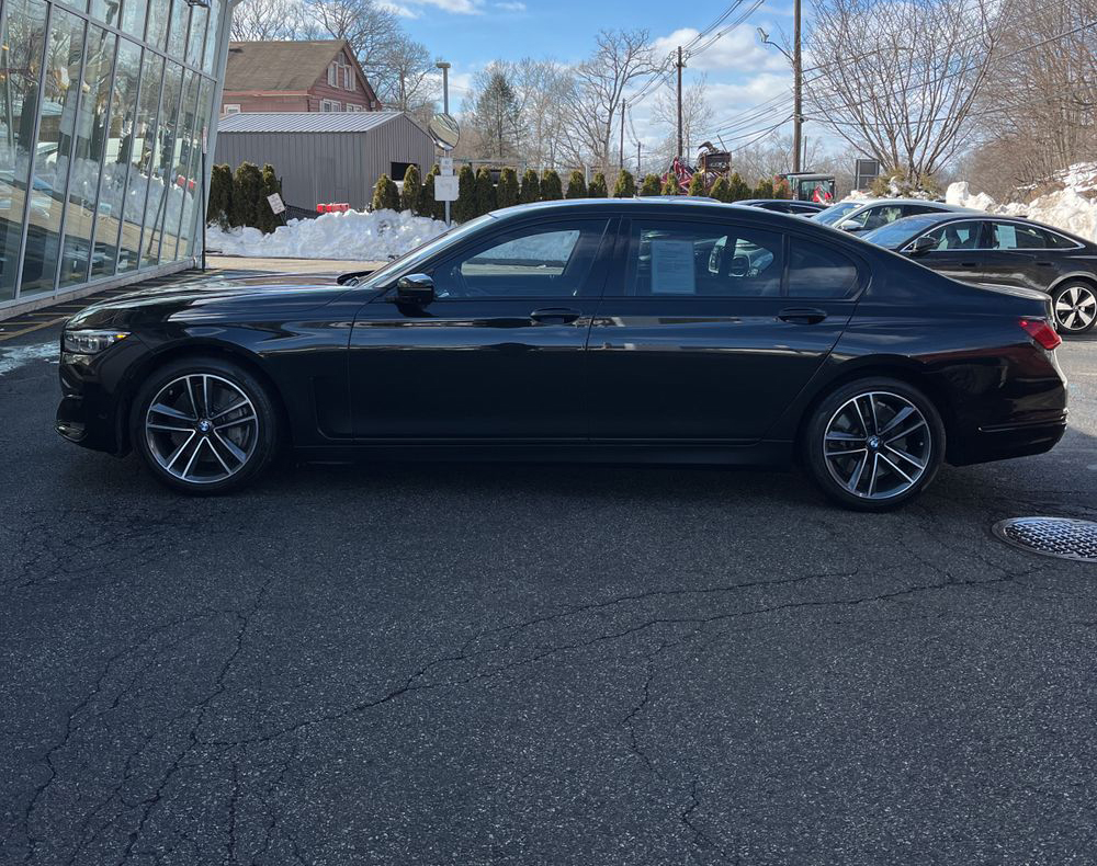 2021 BMW 7 Series - Image 29