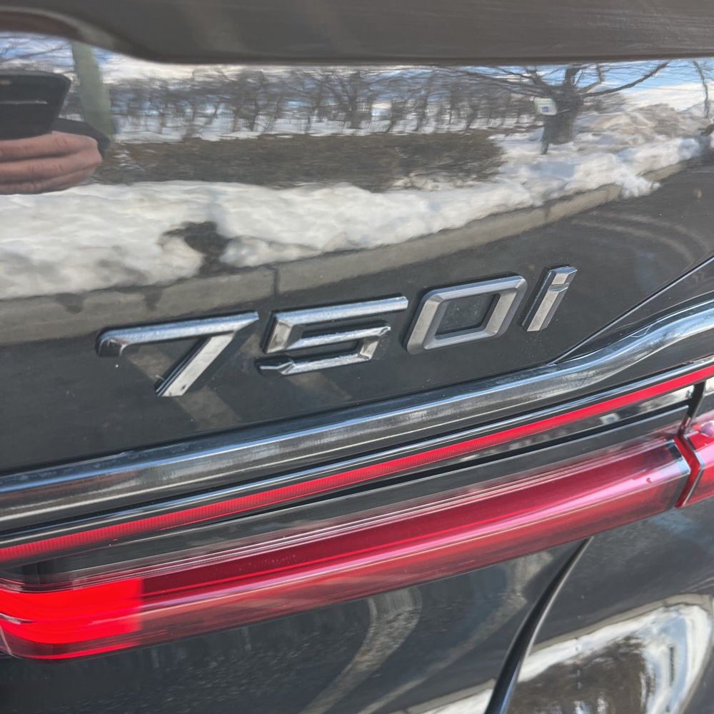 2021 BMW 7 Series - Image 31