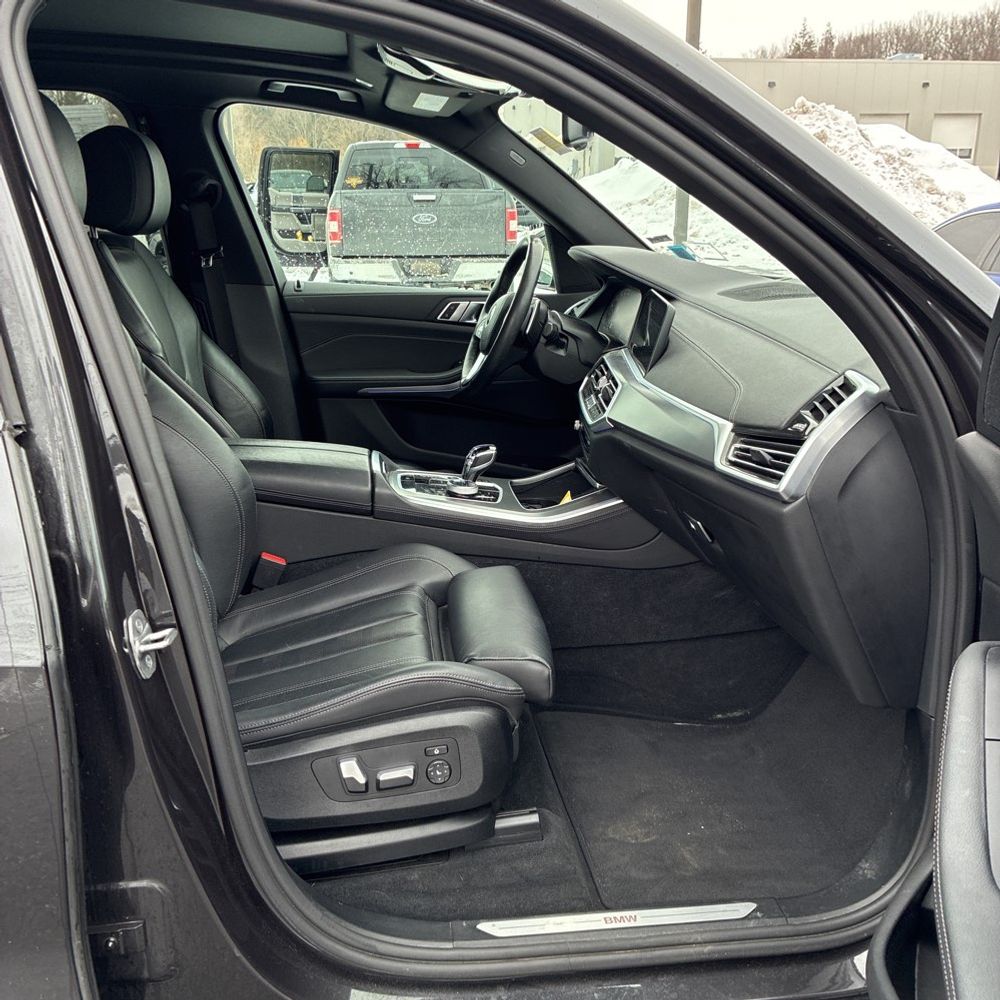 2022 BMW X5 - Image 22