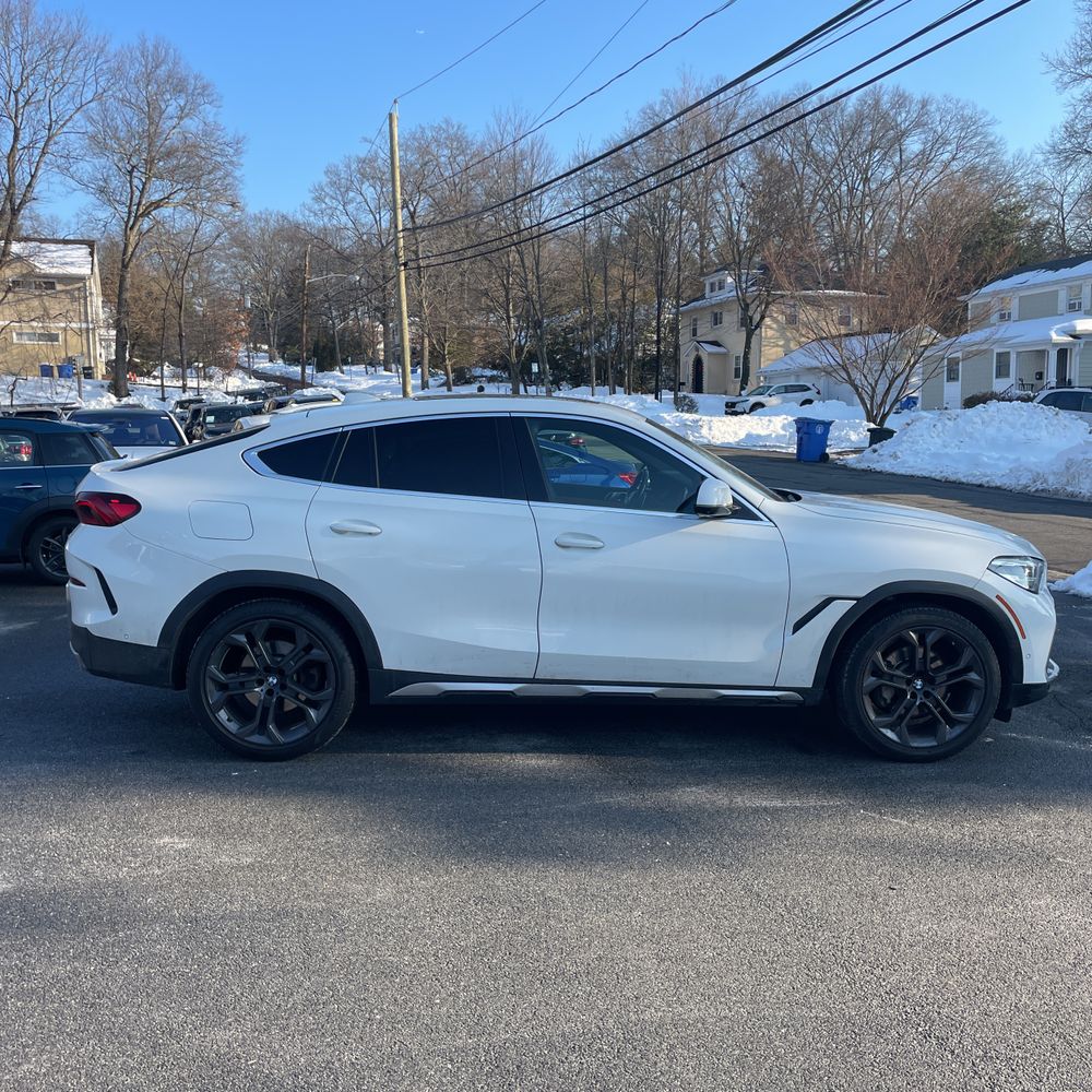 2023 BMW X6 - Image 4