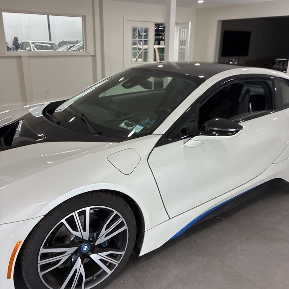 2016 BMW i8 - Image 7