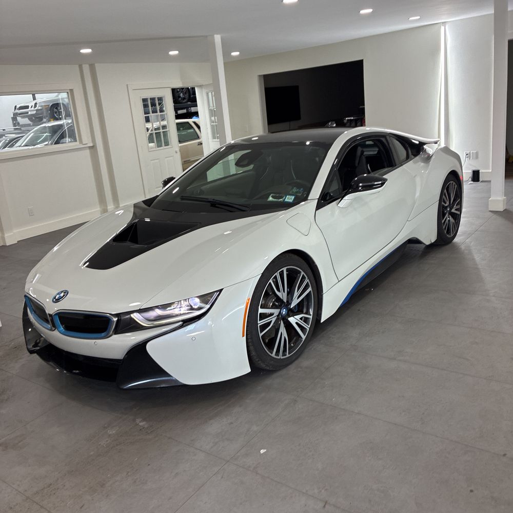 2016 BMW i8