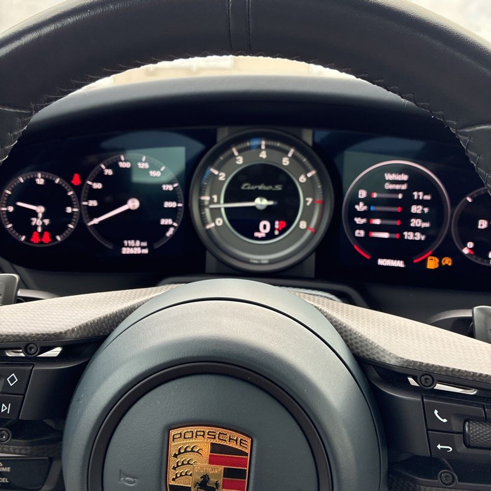 2022 Porsche 911 - Image 30