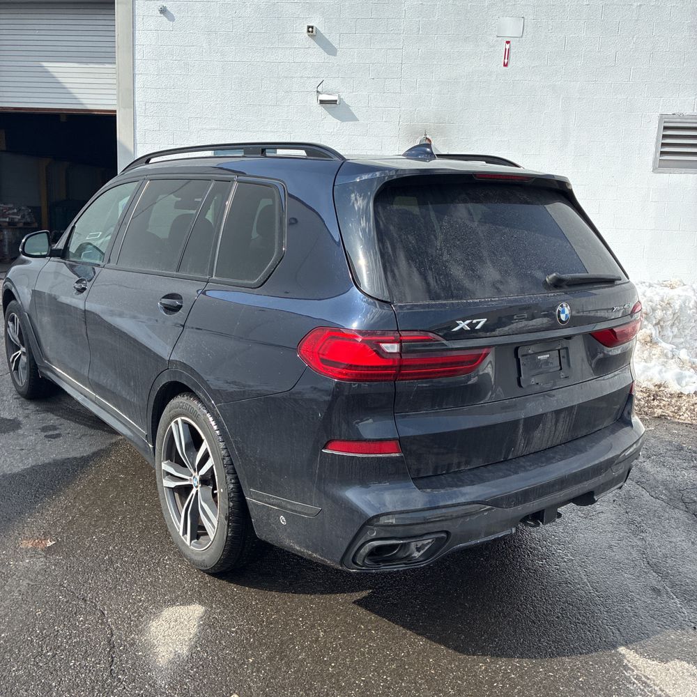 2021 BMW X7 - Image 7