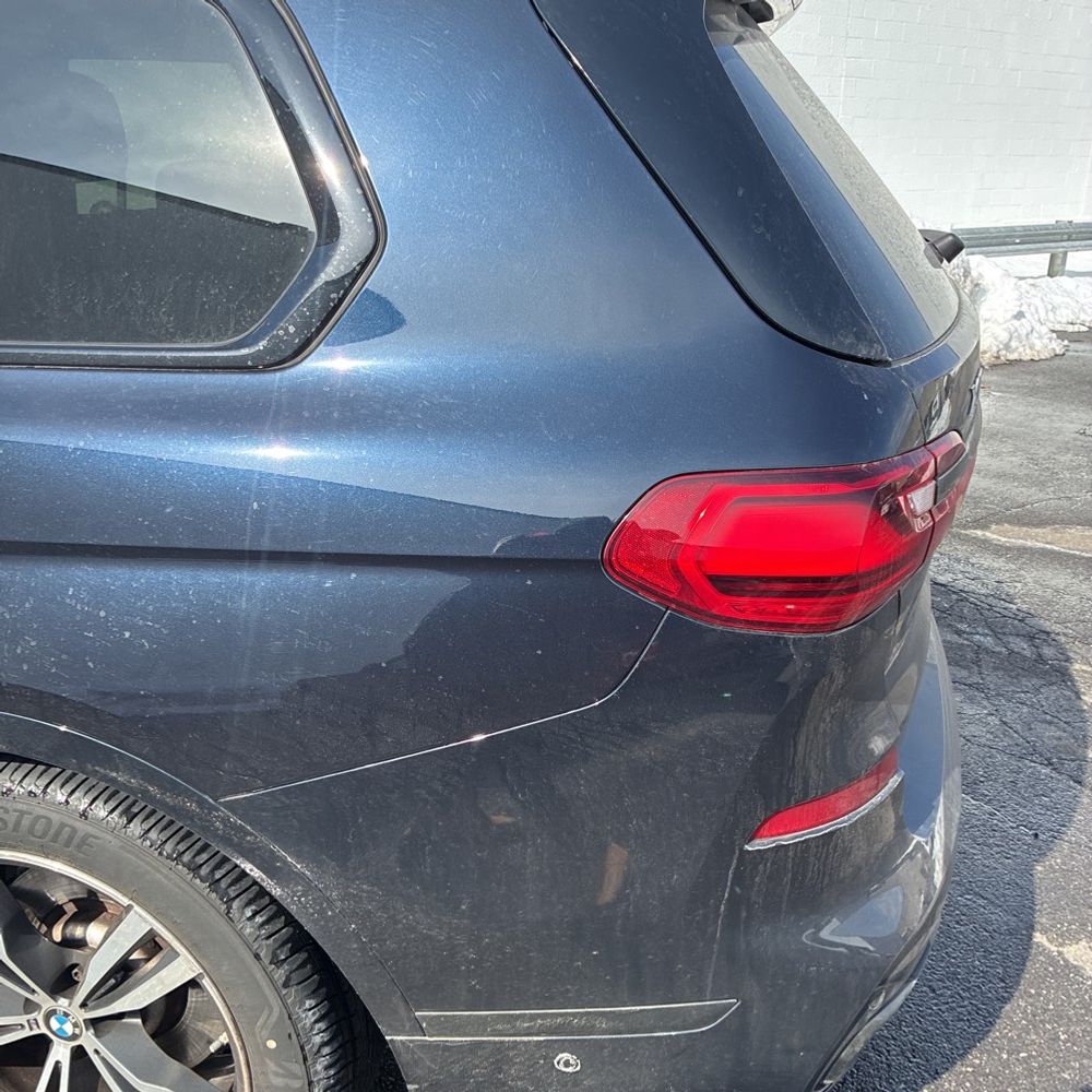 2021 BMW X7 - Image 15