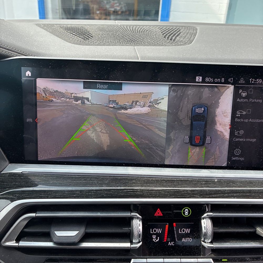 2021 BMW X7 - Image 19