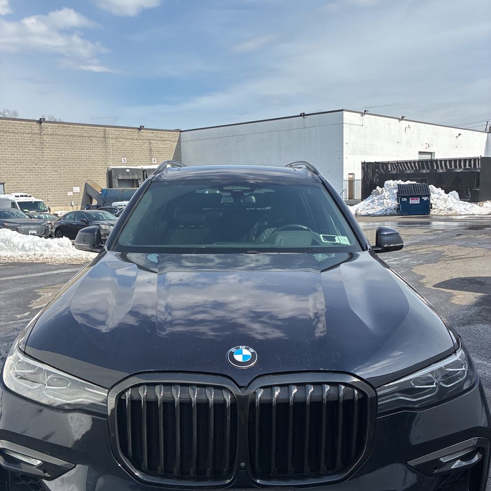 2021 BMW X7 - Image 23