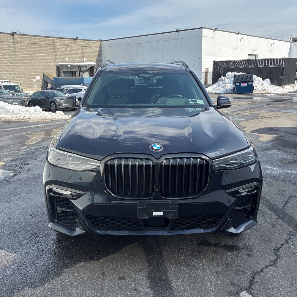 2021 BMW X7 - Image 29