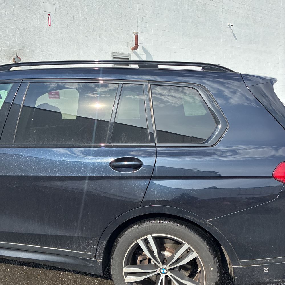 2021 BMW X7 - Image 36