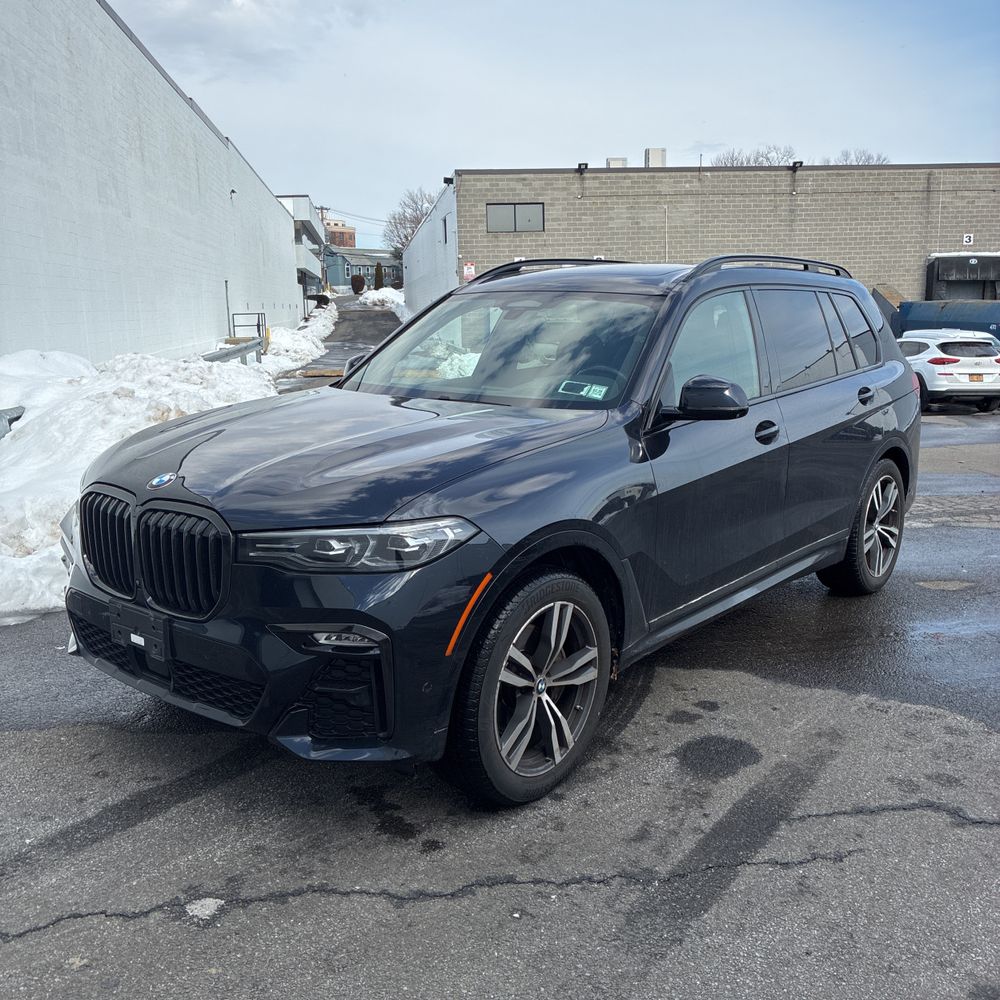2021 BMW X7