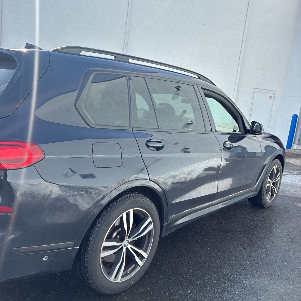 2021 BMW X7 - Image 46