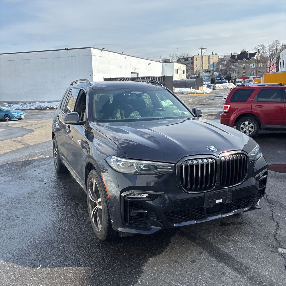 2021 BMW X7 - Image 50