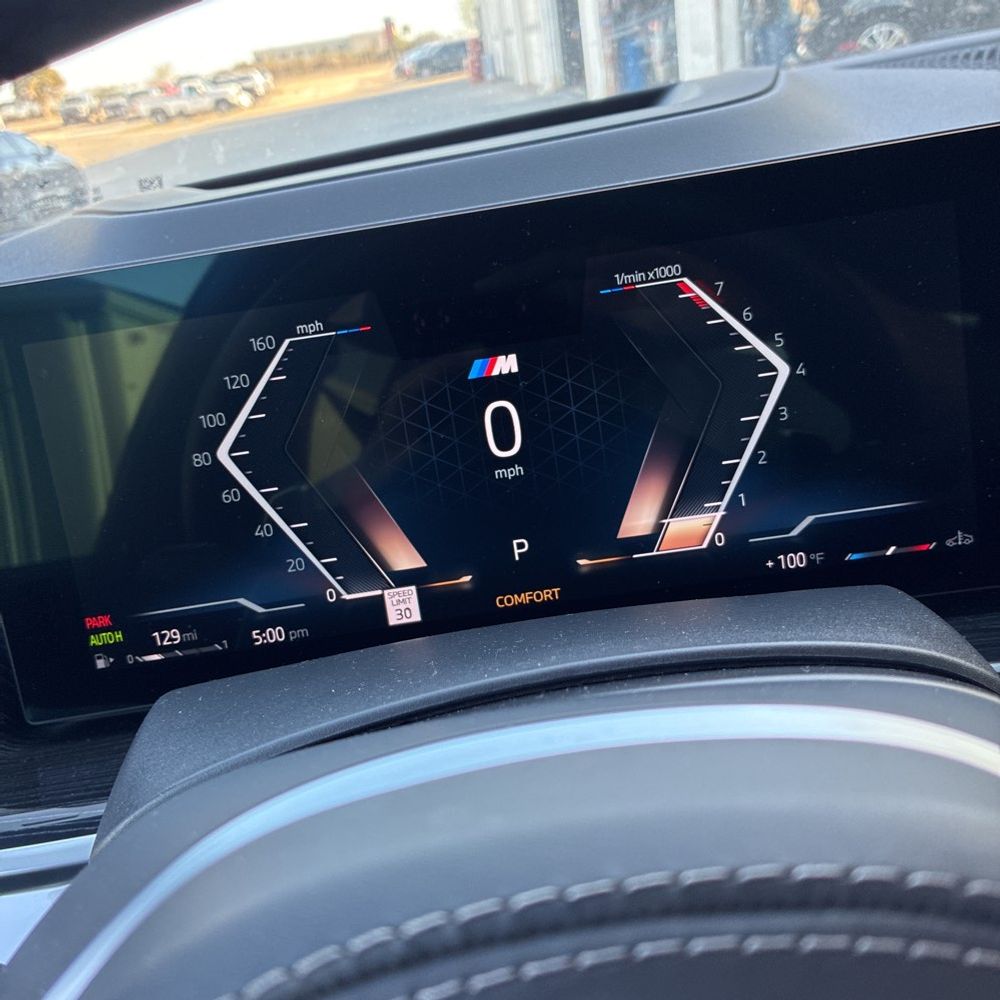 2024 BMW X7 - Image 6