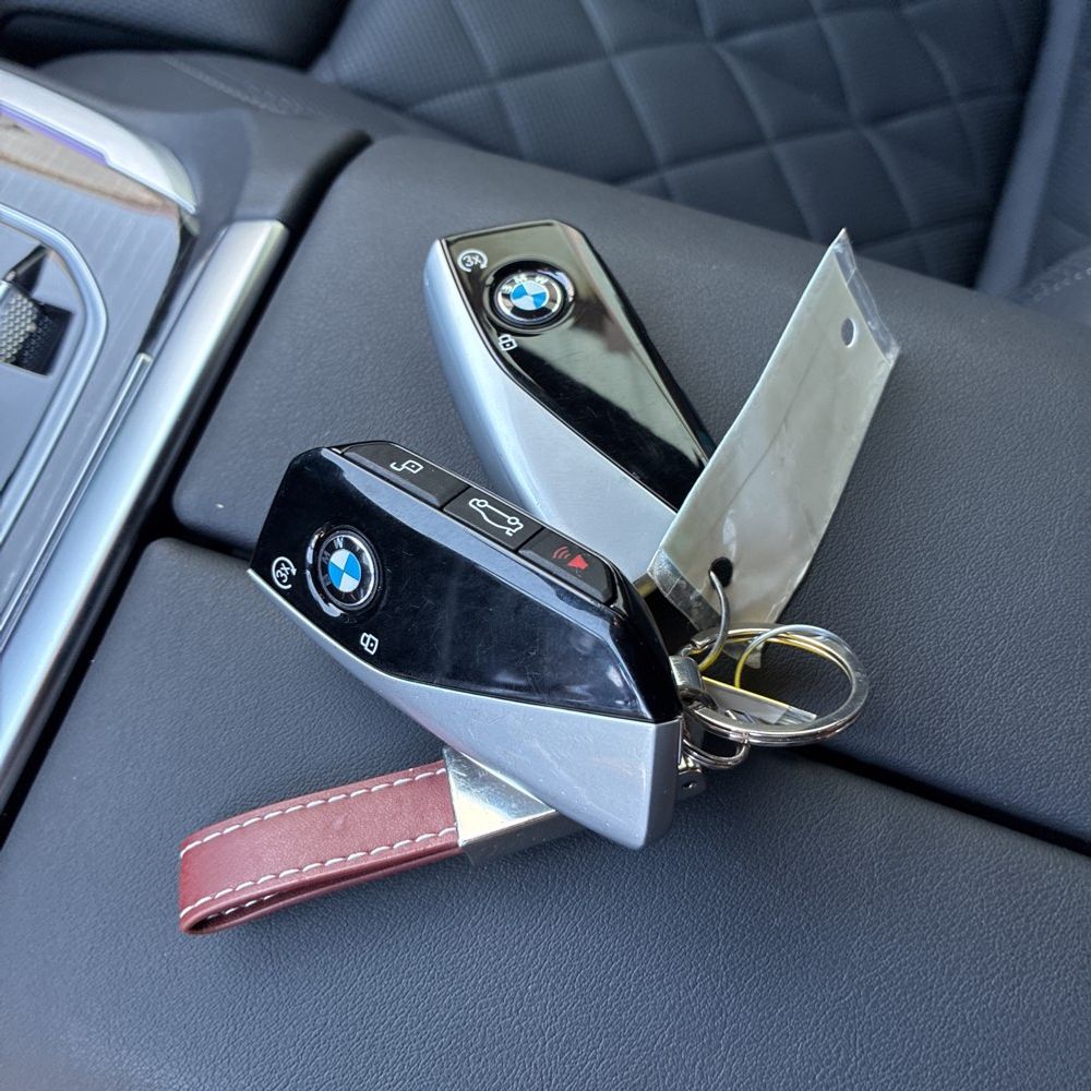 2024 BMW X7 - Image 28