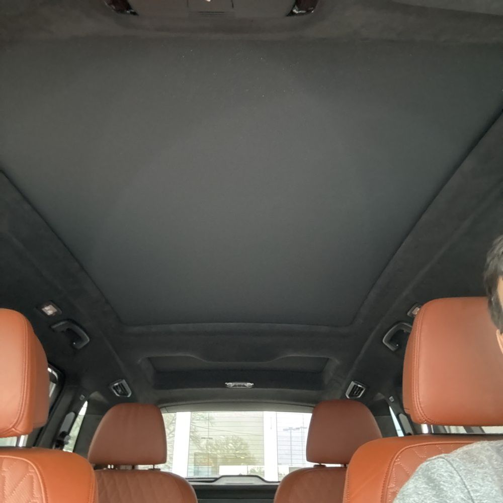 2025 BMW X7 - Image 54