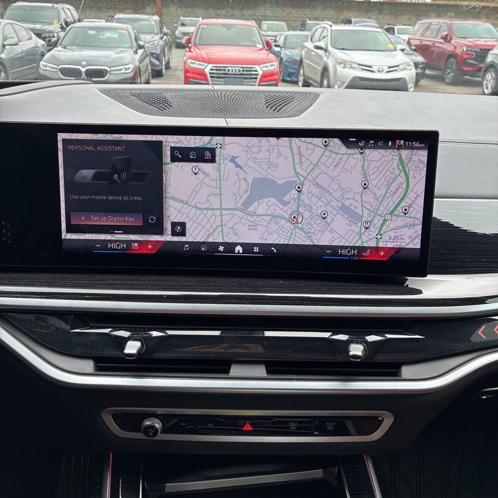 2025 BMW X7 - Image 55