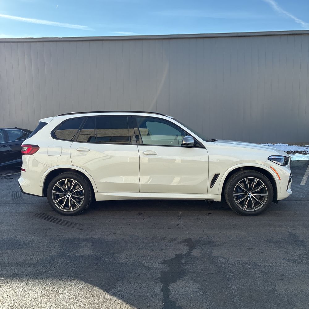 2023 BMW X5 - Image 27