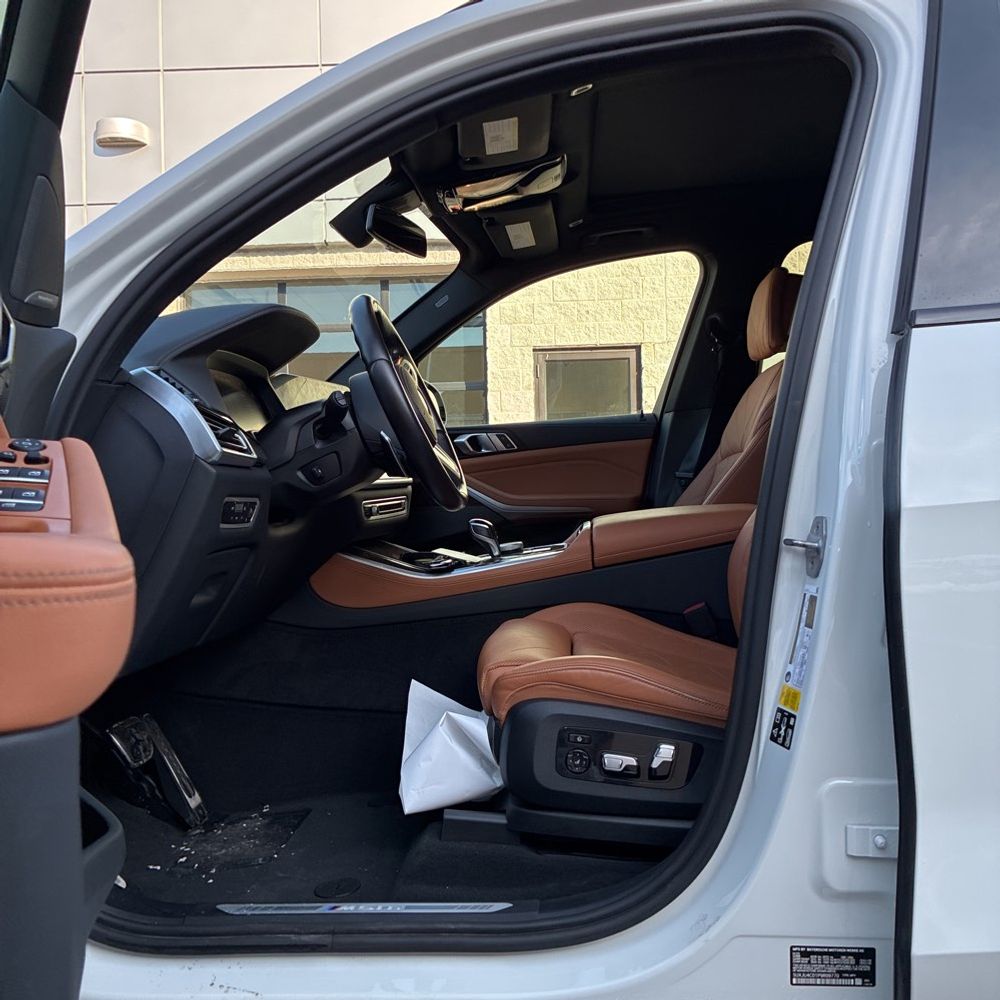 2023 BMW X5 - Image 28
