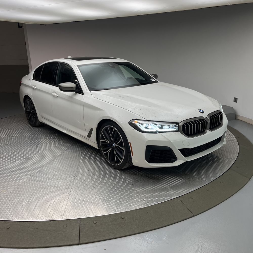 2023 BMW M550 - Image 10