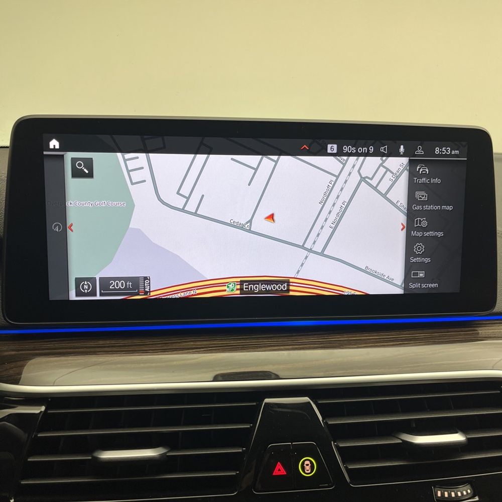 2023 BMW M550 - Image 19