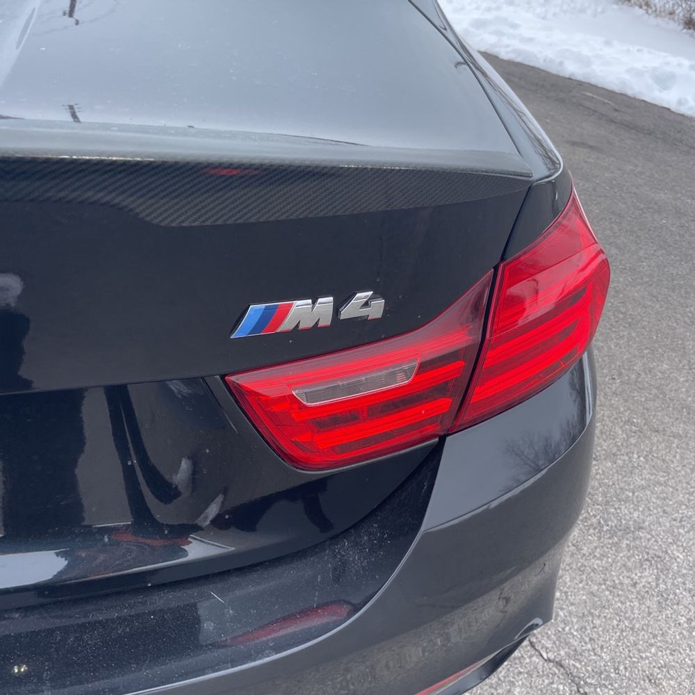 2016 BMW M4 - Image 2